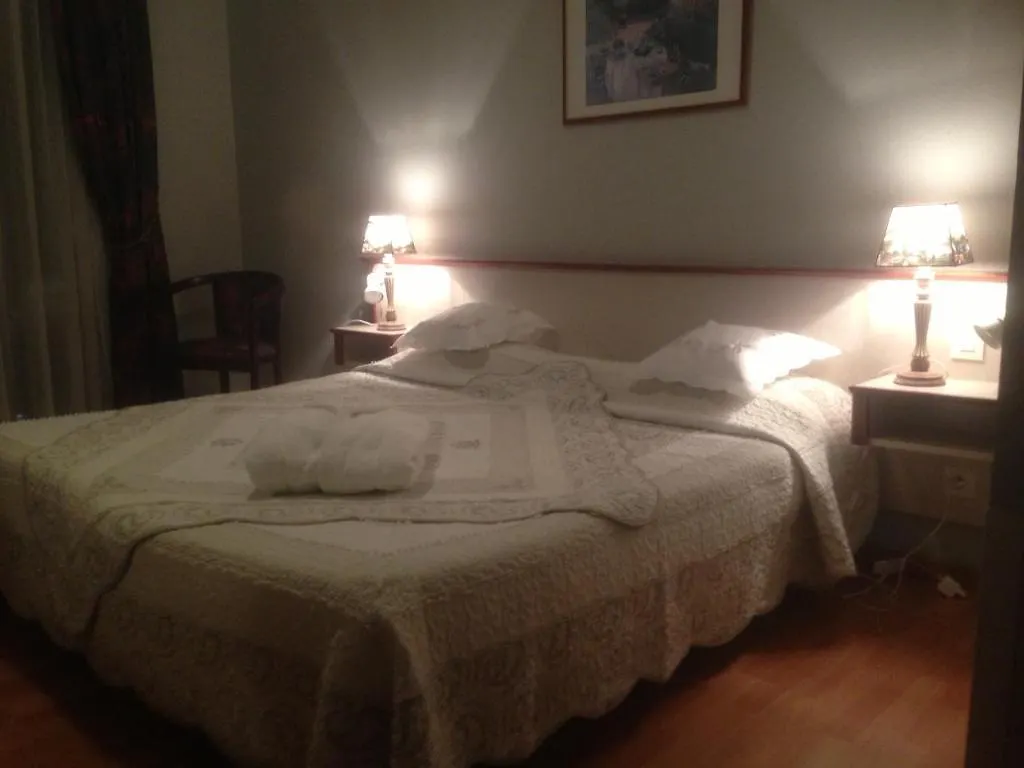 *** Hotel Hôtel Bellevue à Châtel-Guyon France