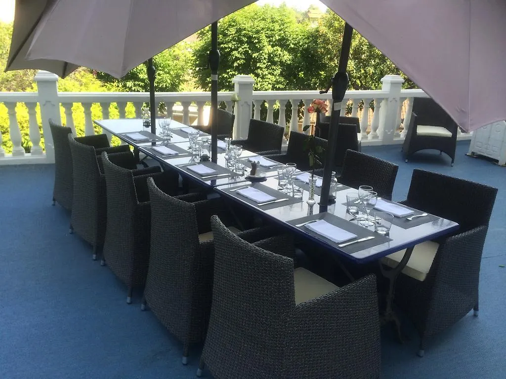 Hôtel Bellevue à Châtel-Guyon Hotel